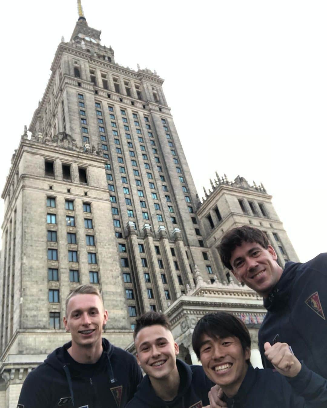 泉澤仁のインスタグラム：「My friends 🇵🇱🇪🇸🇯🇵」