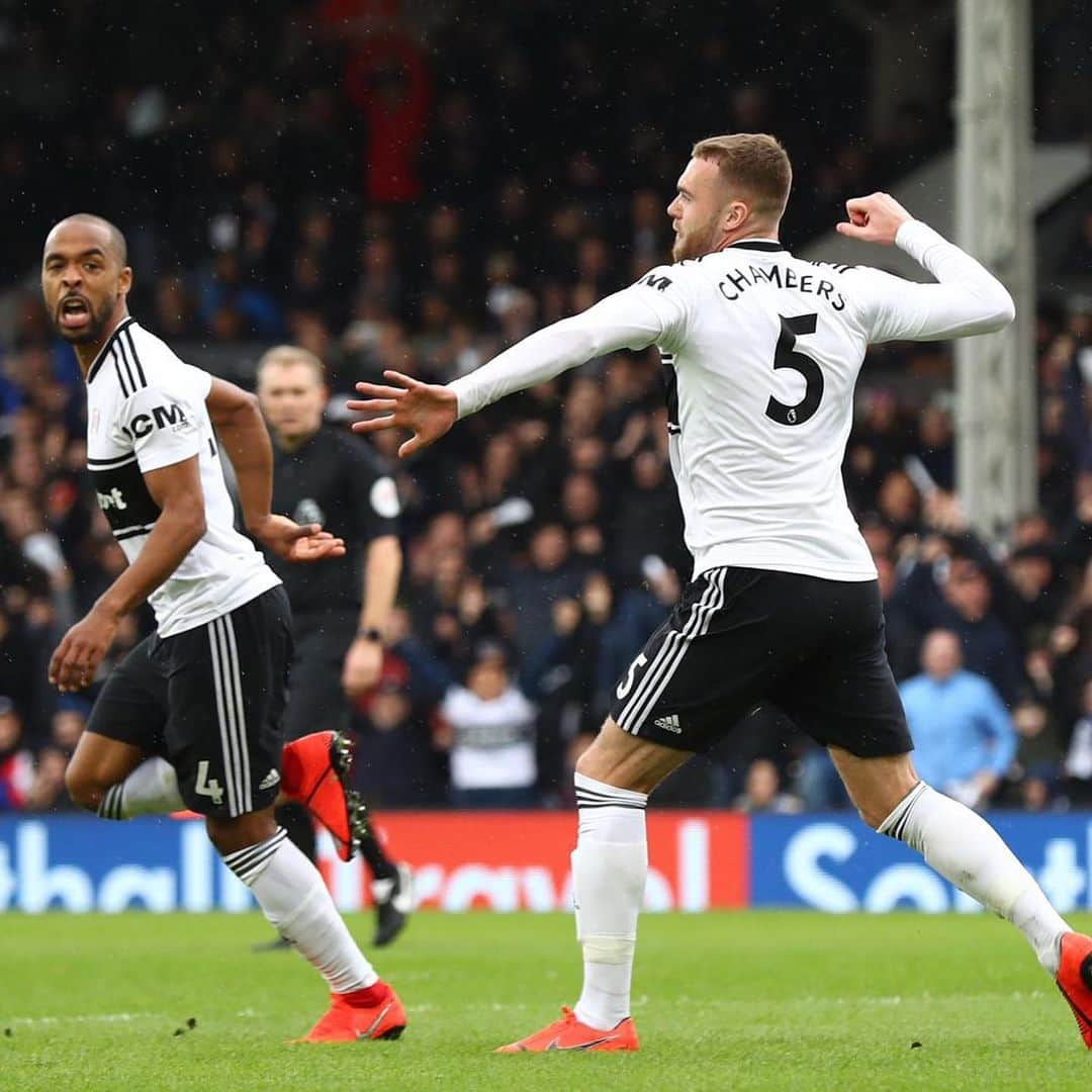 カラム・チャンバースさんのインスタグラム写真 - (カラム・チャンバースInstagram)「Firstly to the fans, I would like to apologise for not keeping this club in the Premier League where it belongs. You have been amazing all season, home and away. The support you have given me is something I will never forget and will always be grateful for 🙌🏼 Secondly to the players and staff, thank you for making me feel so welcome the last 9 months! It’s been a pleasure playing/working with you day in, day out and I’ve made some great friends and met some amazing people.  Thirdly, #COYW ⚪⚫」5月14日 1時11分 - calumchambers95