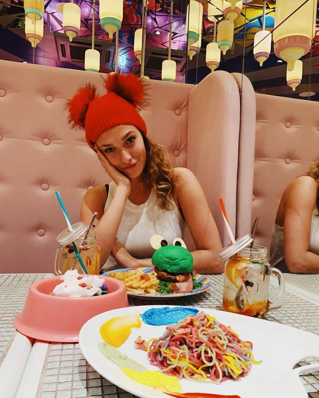 KAWAII MONSTER CAFEのグルメインスタ