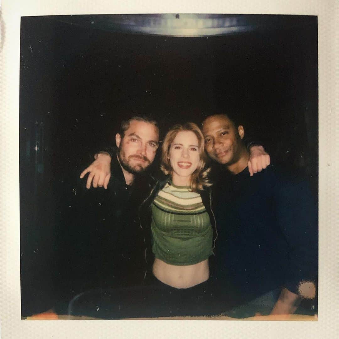 エミリー・ベット・リカーズのインスタグラム：「OTA. One of the last... enjoy tonight finale 😘」
