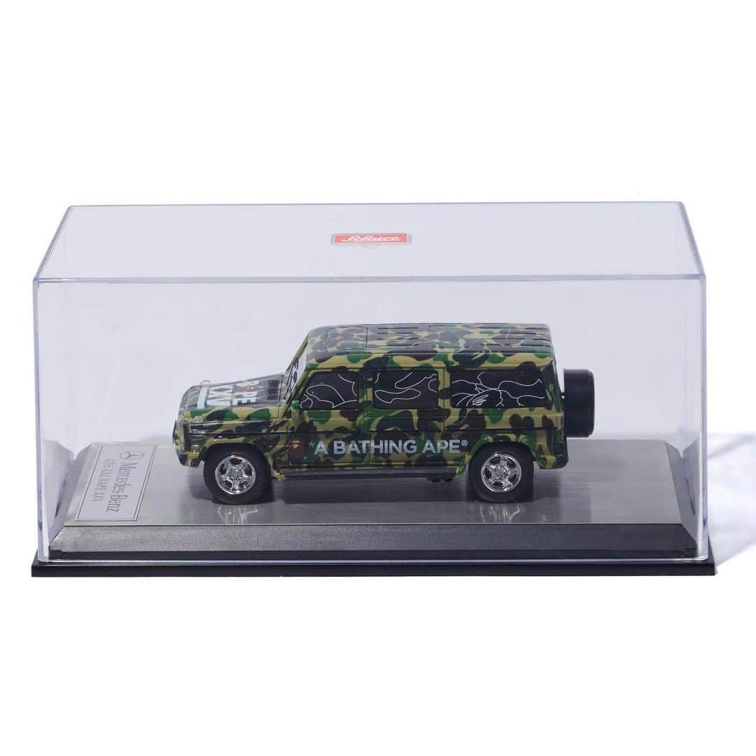 HYPEBEASTさんのインスタグラム写真 - (HYPEBEASTInstagram)「#hypelife: @bape_japan has joined forces with German toy maker @schuco_official to produce a miniature @mercedesbenz G55 XXL wrapped in a BAPE camouflage print. The collectible will be released via BAPE this Saturday, May 18 for ¥25,000 (approximately $230 USD). Photos: BAPE」5月14日 1時25分 - hypebeast