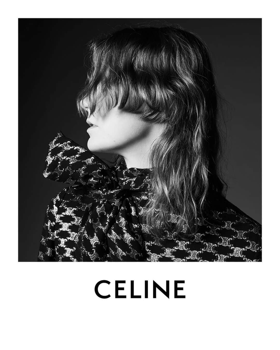 Celineさんのインスタグラム写真 - (CelineInstagram)「CELINE WINTER 19 PART 1 MARLAND PHOTOGRAPHED IN PARIS IN JANUARY 2019 ⠀⠀⠀⠀⠀⠀ AVAILABLE IN STORE AND CELINE.COM JUNE 2019 ⠀⠀⠀⠀⠀⠀ #CELINEBYHEDISLIMANE」5月14日 2時01分 - celine