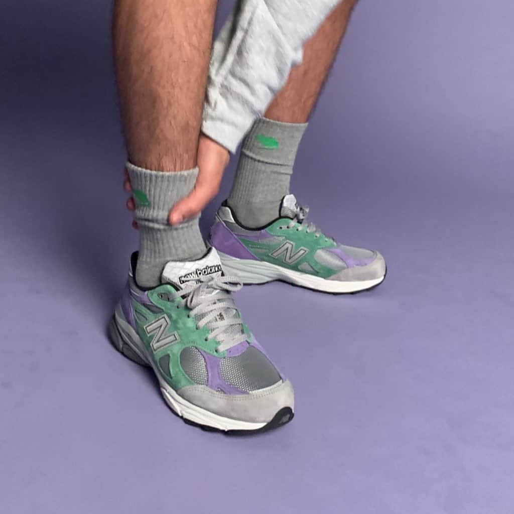 HYPEBEASTさんのインスタグラム写真 - (HYPEBEASTInstagram)「@hypebeastkicks: Miami’s @strayrats has rejoined forces with @newbalance for a second limited edition 990v3. The pair will release online at Stray Rats and @lowereastcoast Miami come May 18. Swipe for a first look at the shoe. Photos: Stray Rats」5月14日 2時16分 - hypebeast
