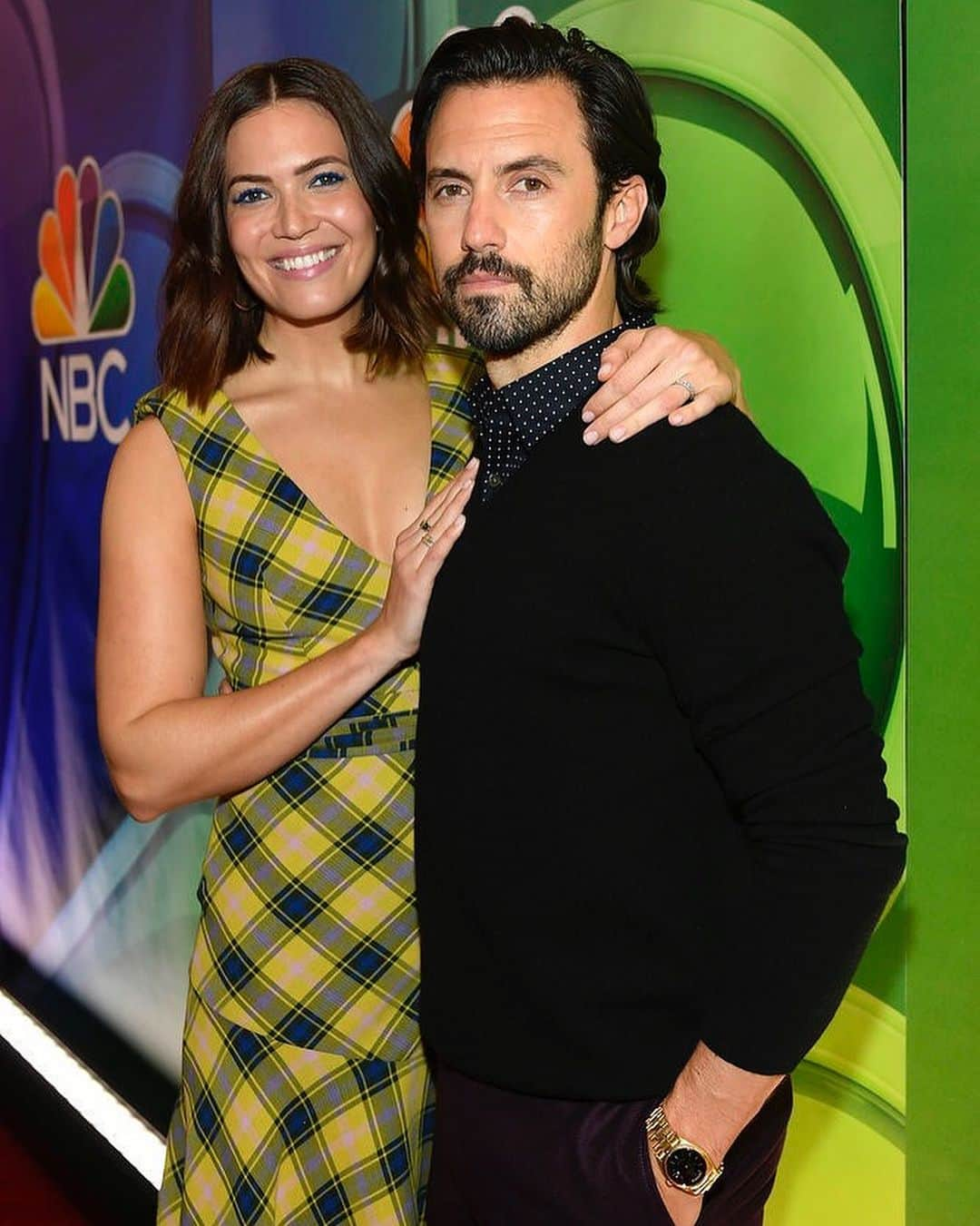 Just Jaredさんのインスタグラム写真 - (Just JaredInstagram)「The stars of @thisisusnbc celebrate the show’s three-season pickup at the NBC Upfronts. #ThisIsUs #MandyMoore #MiloVentimiglia #ChrissyMetz #SterlingKBrown #JustinHartley #SusanKelechiWatson Photos: NBC」5月14日 2時26分 - justjared