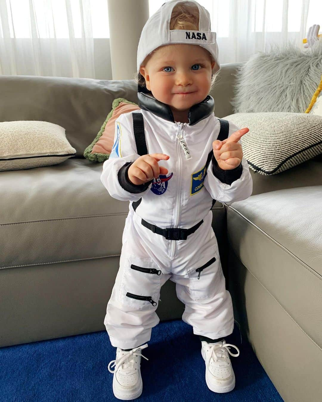 キアラ・フェラーニさんのインスタグラム写真 - (キアラ・フェラーニInstagram)「Our little astronaut 👨🏼‍🚀 🚀」5月14日 2時43分 - chiaraferragni