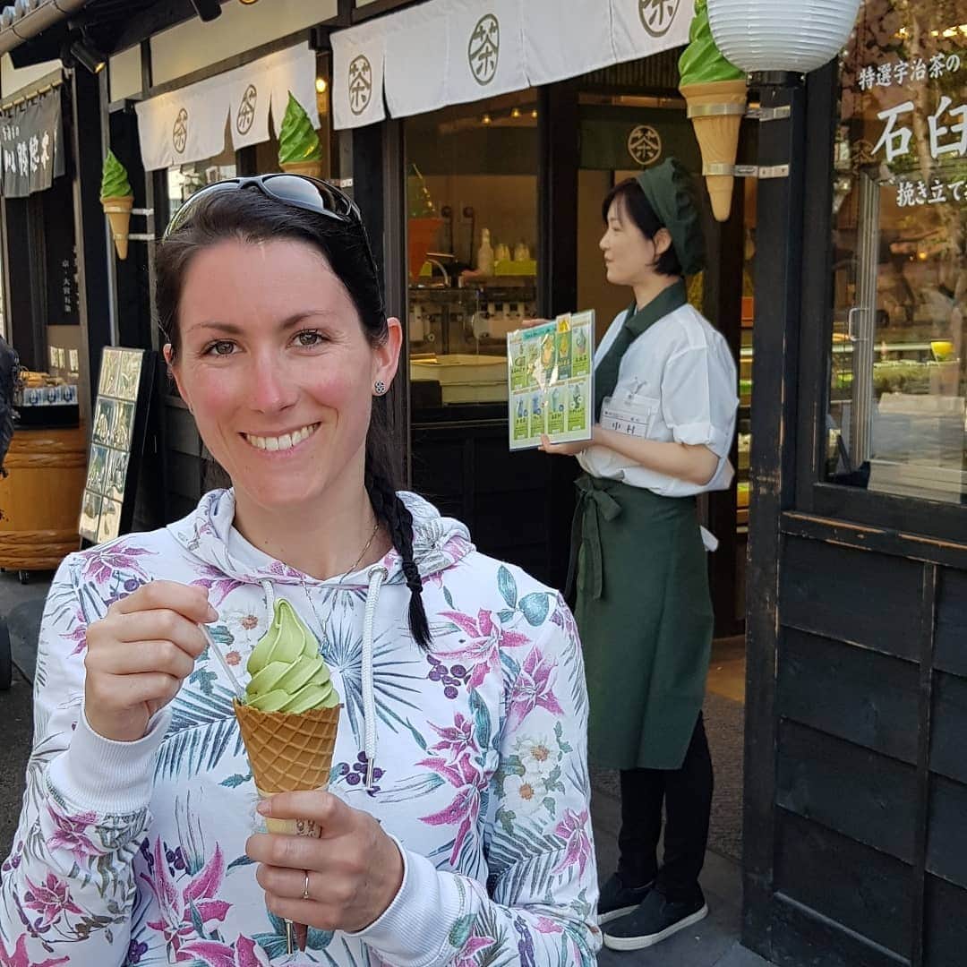 のインスタグラム：「Memories of our first day in Kyoto 🤩🤗 #kyoto #japan #🇯🇵 #vacation #memories #sohappy #beautiful #icecream #matcha #loveit #bambooforest #arashiyama #monkeys #kimonoforest」