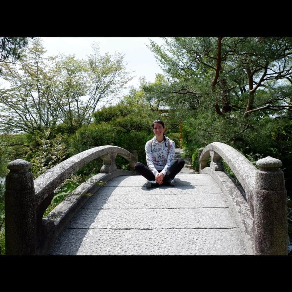 シャルレーヌ・ギニャールさんのインスタグラム写真 - (シャルレーヌ・ギニャールInstagram)「Memories of our first day in Kyoto 🤩🤗 #kyoto #japan #🇯🇵 #vacation #memories #sohappy #beautiful #kinkakuji #bambooforest #arashiyama #monkeys #kimonoforest #ryoanjitemple」5月14日 3時41分 - charleneguignard