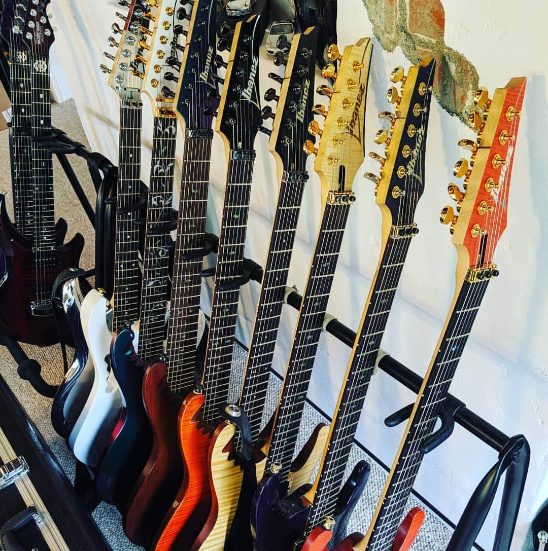 ハーマン・リさんのインスタグラム写真 - (ハーマン・リInstagram)「Let's try some @DragonForceHQ playthrough on my @twitch today. Pick your weapon at twitch.tv/hermanli (link in bio)  #dragonforce #hermanli #guitar #guitarsolo #guitarhero #ibanez #guitarist #guitars #powermetal #extremepowermetal #triangleplayer」5月14日 3時54分 - hermanli