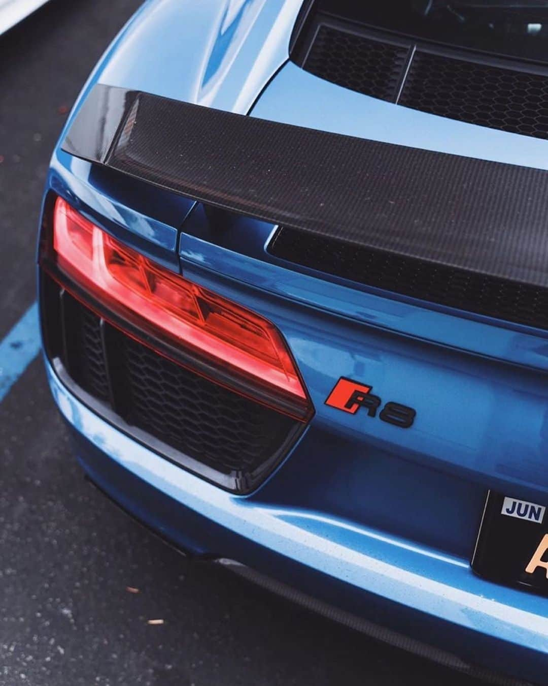 CARLiFESTYLEさんのインスタグラム写真 - (CARLiFESTYLEInstagram)「@go Audi R8 will be getting a Twin turbo set up soon! How much HP will it gain? @go @go @go / @sheepeyrace #carlifestyle」5月14日 3時57分 - carlifestyle