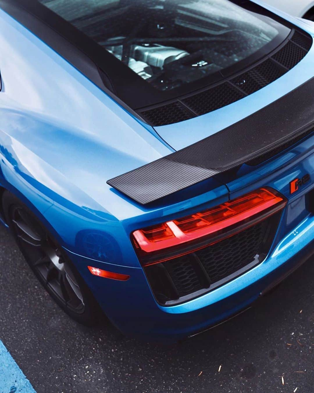 CARLiFESTYLEさんのインスタグラム写真 - (CARLiFESTYLEInstagram)「@go Audi R8 will be getting a Twin turbo set up soon! How much HP will it gain? @go @go @go / @sheepeyrace #carlifestyle」5月14日 3時57分 - carlifestyle