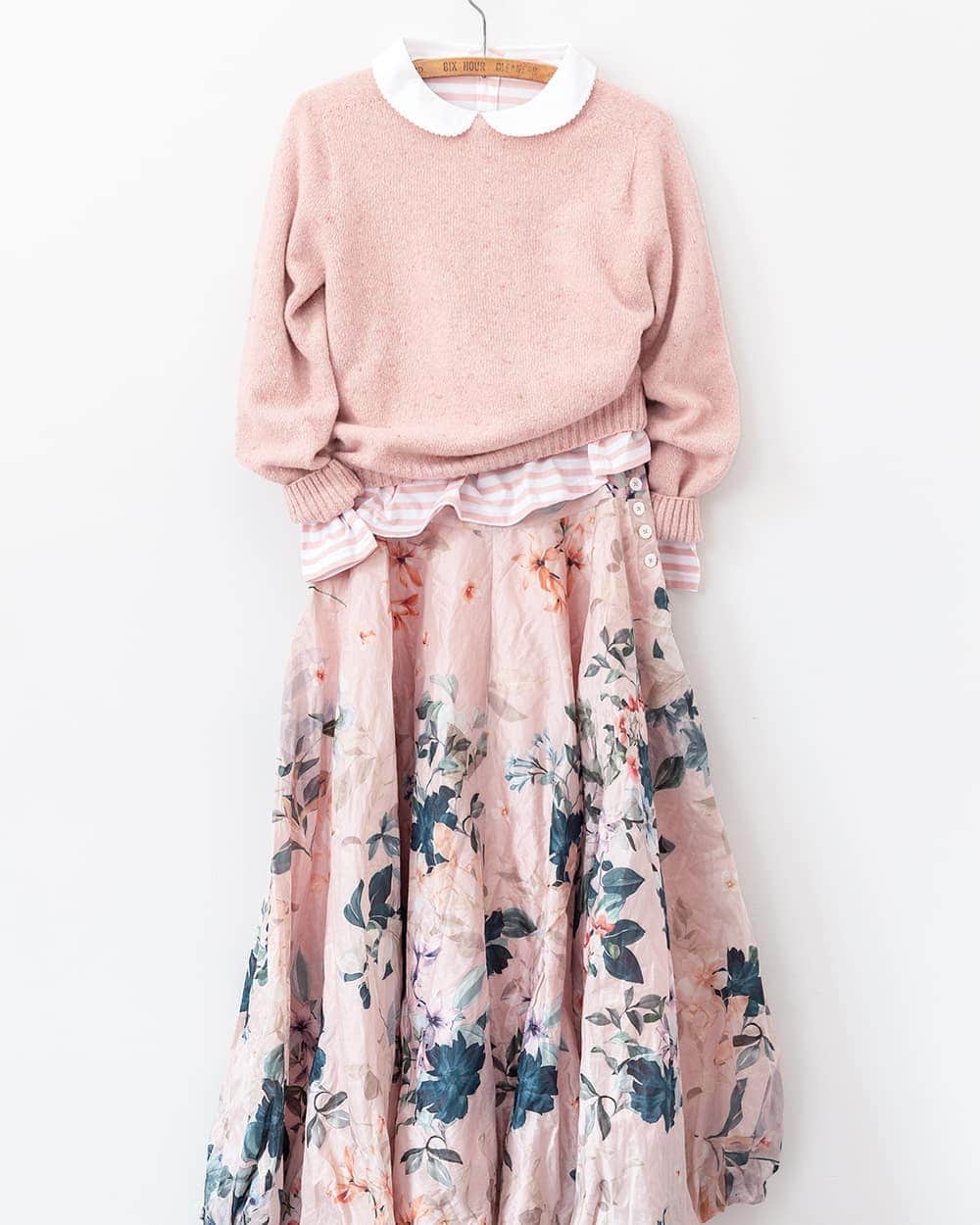 キャベジズ&ローゼズのインスタグラム：「Our first floral taffeta drop is arriving Thursday!💐🌸🌺 Pair with the softest Scottish Freya sweater and an organic cotton striped Peter Pan collar t-shirt.  #limitededition #livinglifebeautifully #cantwait #comingsoon #cabbagesandrosesfashion #italianfabric #specialedition #britishfashion #wedding #occasionwear #partydress #classicstyle @christina_strutt @cabbagesandroses_shop」