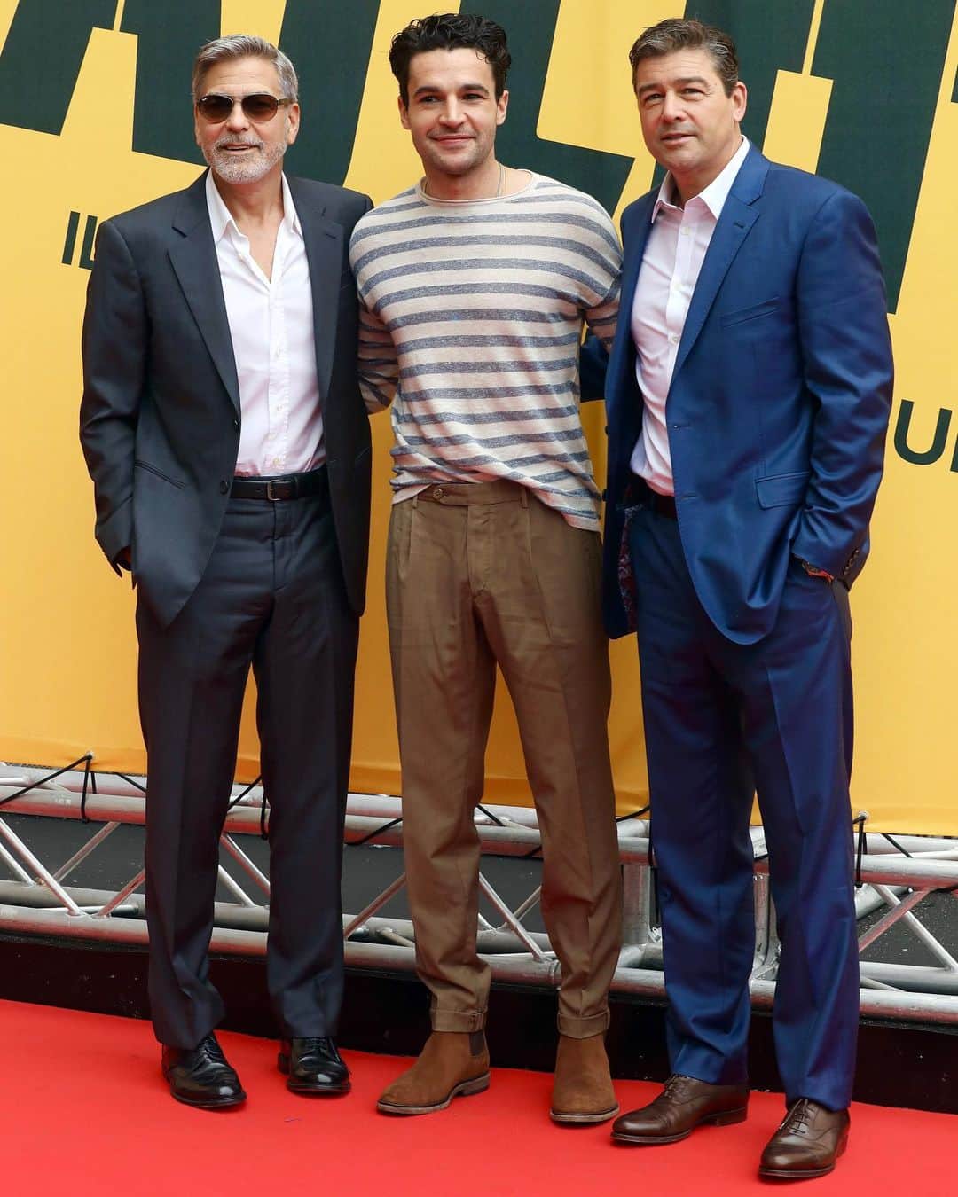 Just Jaredさんのインスタグラム写真 - (Just JaredInstagram)「George Clooney with co-stars Christopher Abbott and Kyle Chander at their @catch22onhulu photo call in Rome! See more on JustJared.com #GeorgeClooney #Catch22 Photos: @gettyimages」5月14日 4時38分 - justjared