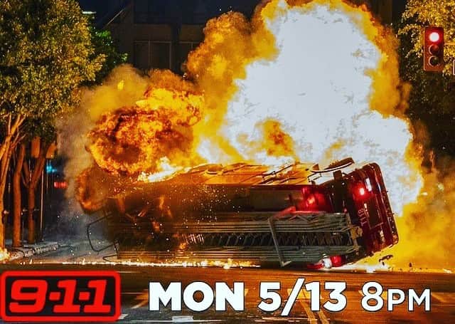 ロックモンド・ダンバーのインスタグラム：「Join us tonight!!!!」