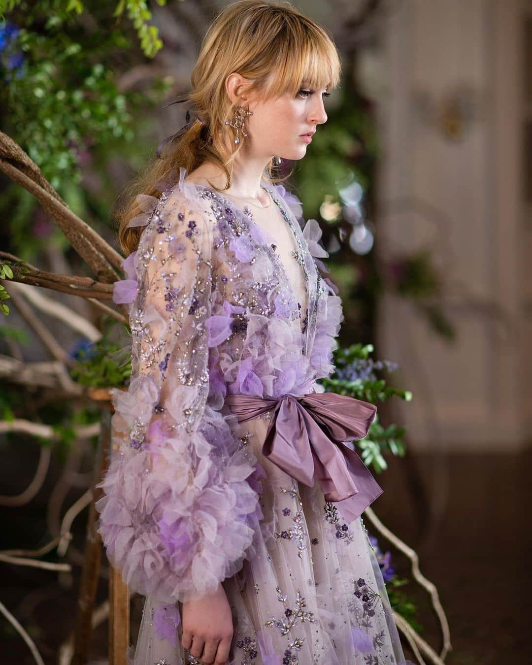 Marchesaさんのインスタグラム写真 - (MarchesaInstagram)「The Fall/Winter 2019 Marchesa collection will be available @neimanmarcus San Francisco May 17th. Photo by @joannatotolici. #marchesa #fw19marchesa」5月14日 6時35分 - marchesafashion