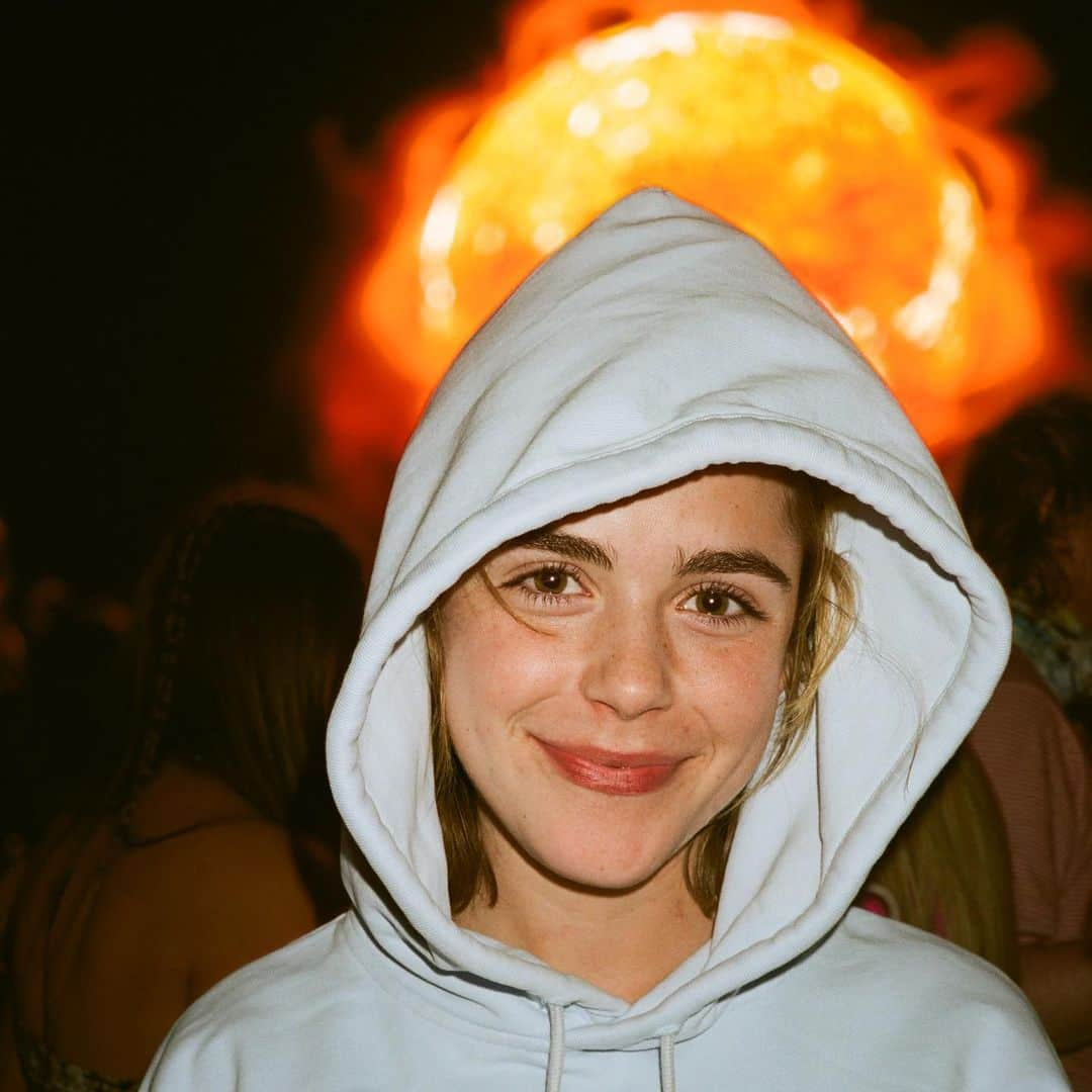 キーナン・シプカさんのインスタグラム写真 - (キーナン・シプカInstagram)「Back 2 hell @sabrinanetflix」5月14日 6時44分 - kiernanshipka