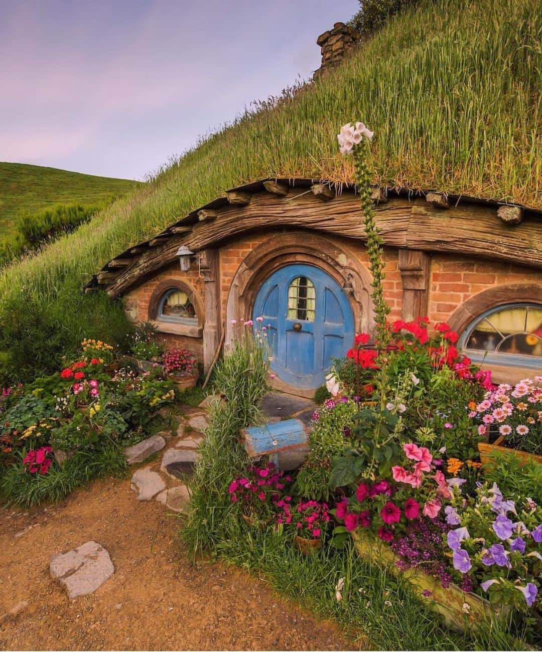 Wonderful Placesさんのインスタグラム写真 - (Wonderful PlacesInstagram)「The Hobbiton - New Zealand ✨💖💖💖💖✨ . Pictures by ✨✨@shaun_jeffers✨✨ #wonderful_places for a feature 💖」5月14日 7時04分 - wonderful_places