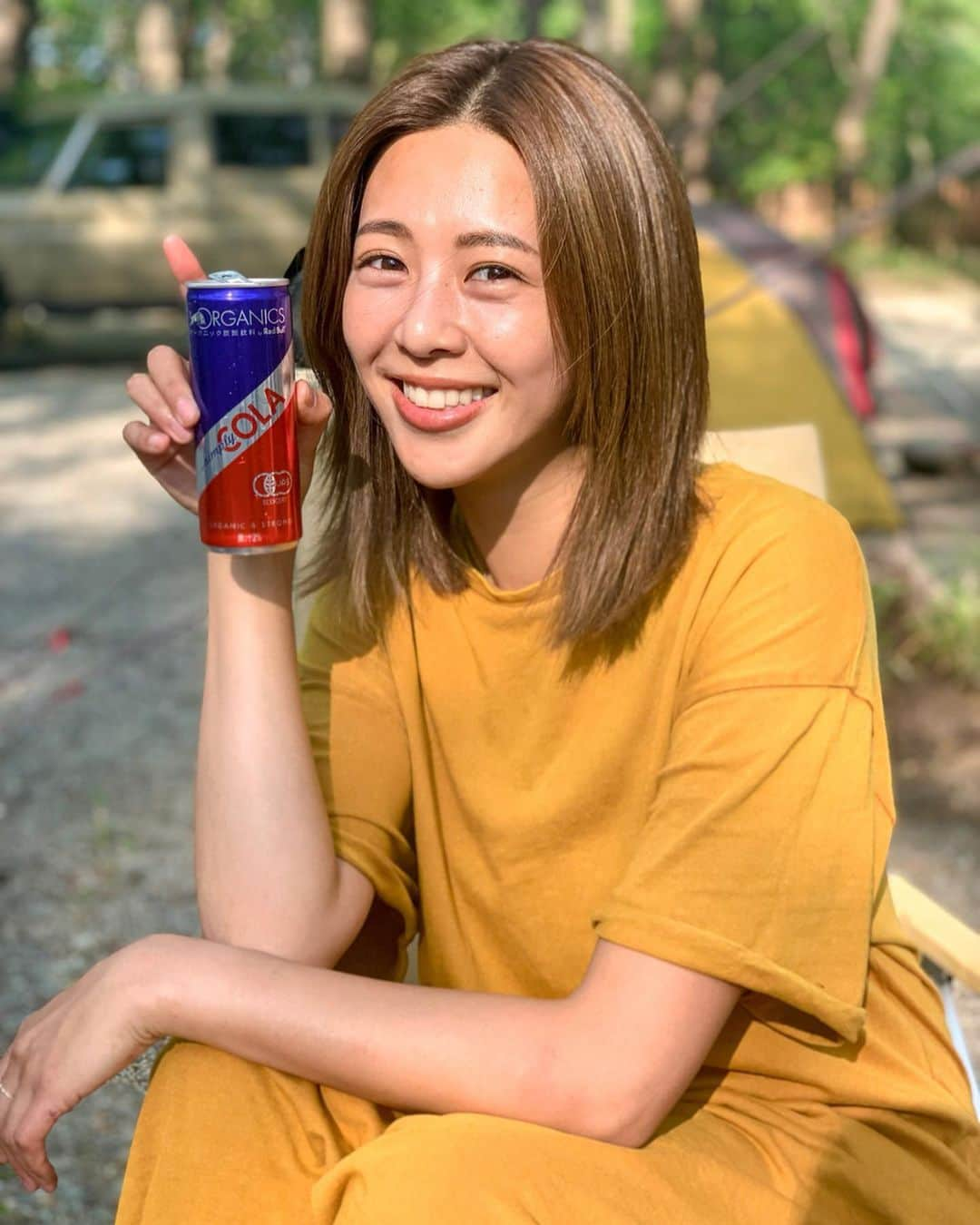 吉田夏海さんのインスタグラム写真 - (吉田夏海Instagram)「Campで休憩中に最近好きで飲んでるRed Bull😍 . Red Bullといえばエナジードリンクだけどこれはエナジードリンクじゃないオーガニック炭酸飲料のオーガニックスバイレッドブルなんだよ💗✨ . どれも甘さ控え目で飲みやすくて好きなんだけど一番好きなのはBitter Lemon🍋🍋🍋 . さっぱり飲めるからヨガとかランニングの後に飲みたくなるんだな😊🔥 . オーガニックだから身体に良いのが嬉しいよね✨ . @redbulljapan  #オーガニック  #レッドブル  #エナジードリンクじゃないレッドブル」5月14日 16時34分 - natsumiiiiiiiiiii