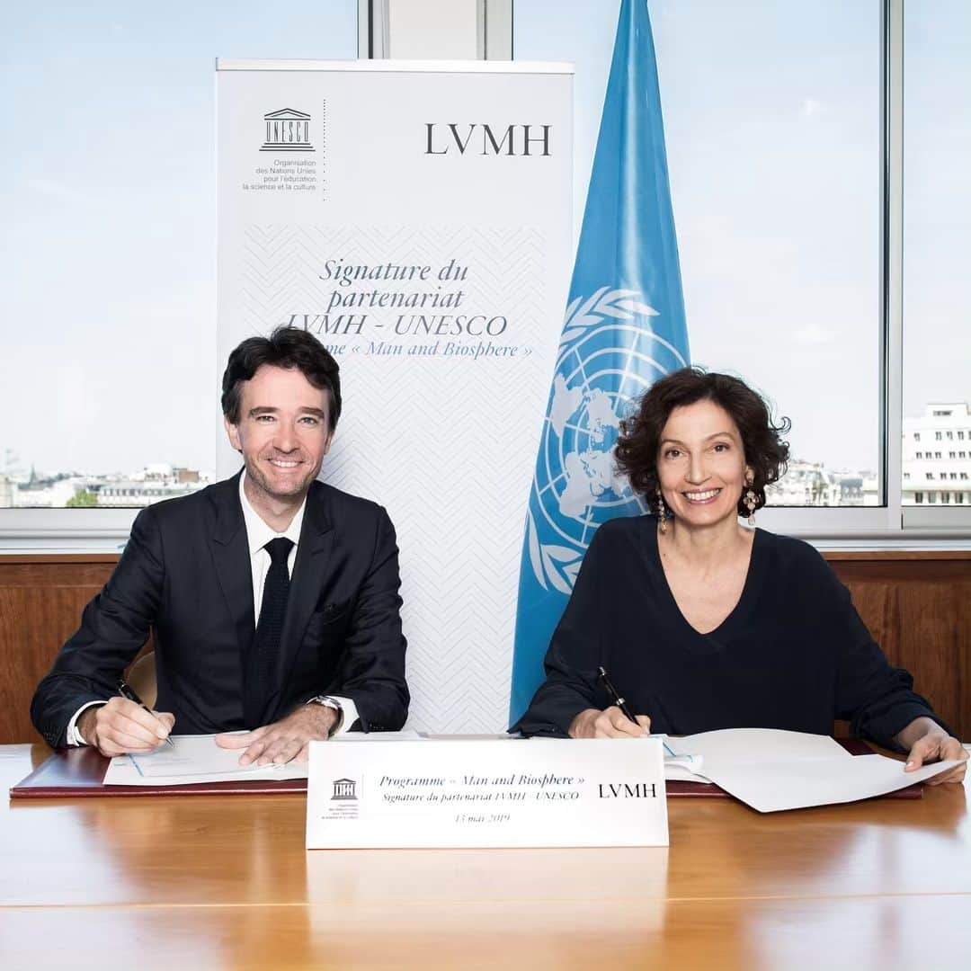 LVMHさんのインスタグラム写真 - (LVMHInstagram)「On May 13th, 2019, LVMH announced the signature of a five-year partnership with @unesco to support Man and Biosphere (MAB) biodiversity program. Consistent with its longstanding commitment to biodiversity and following the conclusions of the 7th plenary session of the Intergovernmental Science Policy Platform on Biodiversity and Ecosystem Services (IPBES), the LVMH Group is teaming with UNESCO as a partner to the agency’s « Man and Biosphere » (MAB) intergovernmental scientific program, which aims to safeguard biodiversity across the planet. The MAB program provides an important framework for international cooperation to achieve the UN Sustainable Development Goals. It is one of UNESCO’s major programs.  _ #Biodiversity #UNESCO #Environment #LVMH」5月14日 16時34分 - lvmh