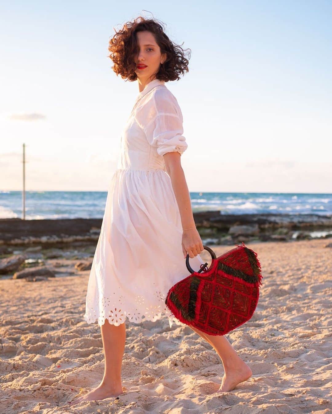 のインスタグラム：「@girligotyou_ and @reginaraz walking on a beach with Jamin Puech Mistinguett raffia bag, available exclusively in Israel at @tallybasha #jaminpuech #style #telaviv #fashion」