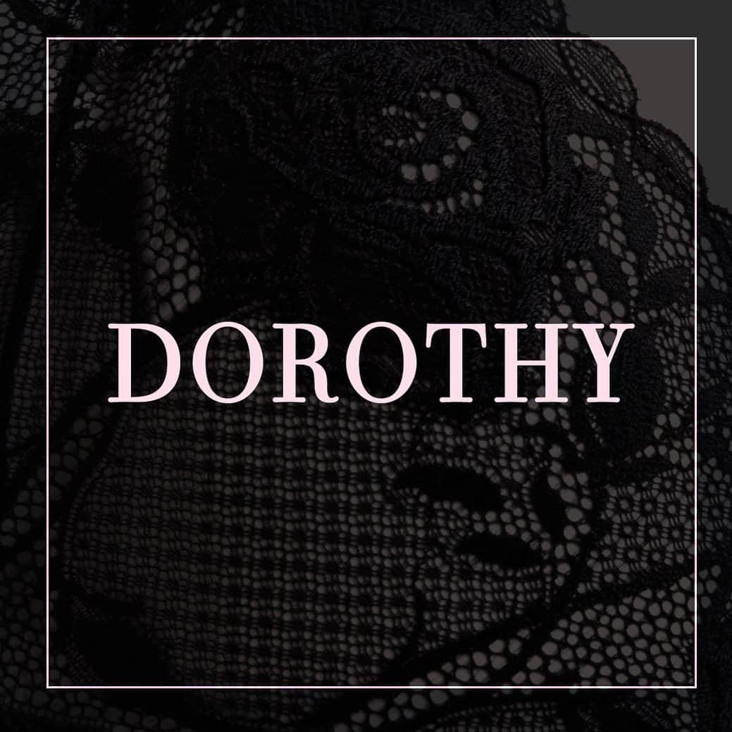 BradelisNewYork/ブラデリスニューヨークのインスタグラム：「. Dorothy(STEP1) . デコラティブな薔薇柄が印象的なコレクション♡ . . . #bradelisnewyork#bradelis#newyork#ブラデリス#ニューヨーク#ブラデリスニューヨーク#育乳#補整#ボディメイク#美意識#女子力#育尻#桃尻#ヒップメイク#19ss#ドロシー#dorothy」