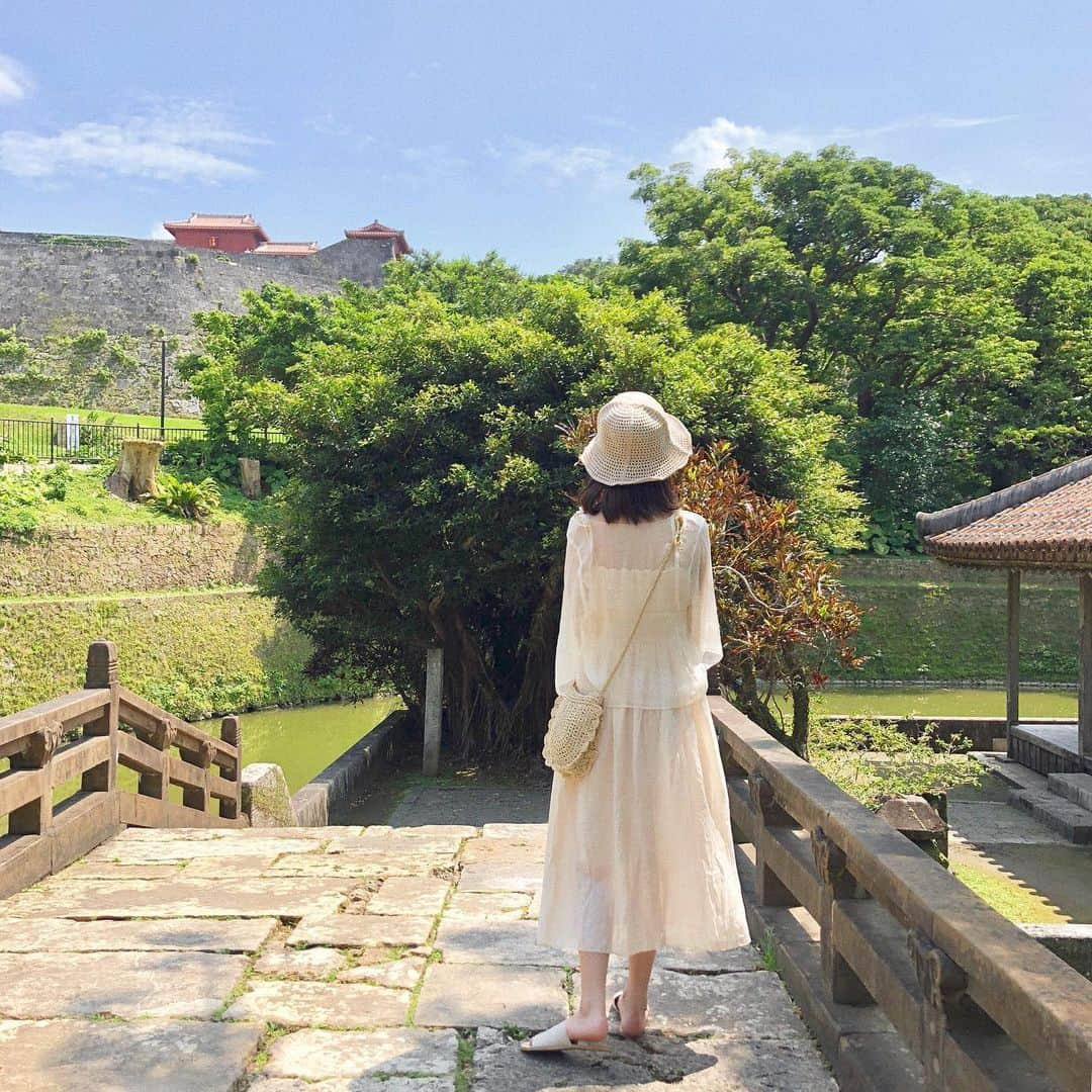 ウィ・ソンヒさんのインスタグラム写真 - (ウィ・ソンヒInstagram)「슈리성🧚🏻‍♀️💚 #성희in오키나와 #성희는여행중」5月14日 17時43分 - _seong_hee