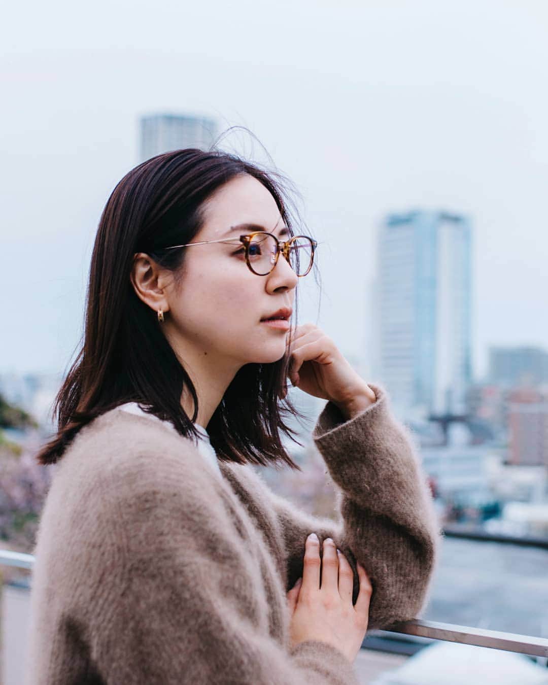りょーたのインスタグラム：「Tokyo/Japan ・ ・ ▼Follow & Tag▼ @team_jp #team_jp_ @indies_gram #indies_gram ・ ・  #ポートレート #good_portraits_world#portrait#as_archive#screen_archive#hueart_life#tokyocameraclub#jp_mood#ファインダー越しの私の世界#写真好きな人と繋がりたい#portraitpage#indy_photolife#スクリーンに恋して#pt_life_#igersjp#ig_phos#lovers_nippon_portrait#impression_shots#bestjapanpics#wp_japan#photo_jpn#vivid_impact#rox_captures#japan_portrait_club#jp_portrait部#daily_photo_jpn#portrait_shooterz」