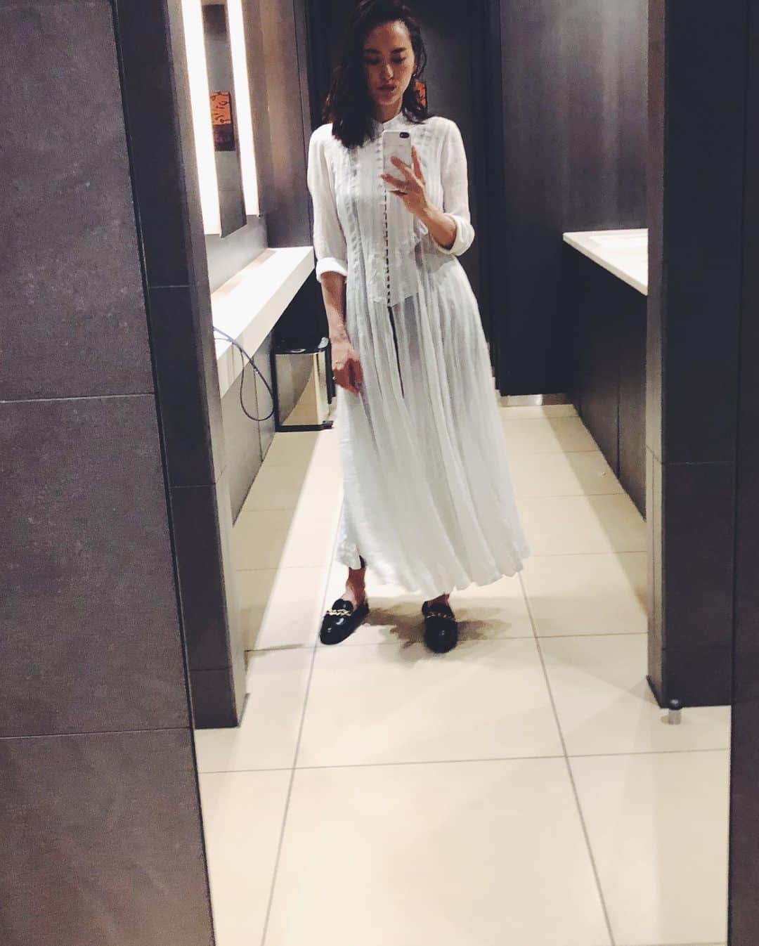 尾形沙耶香さんのインスタグラム写真 - (尾形沙耶香Instagram)「#gw2019  #asakusa 👘」5月14日 9時44分 - sayakaogata