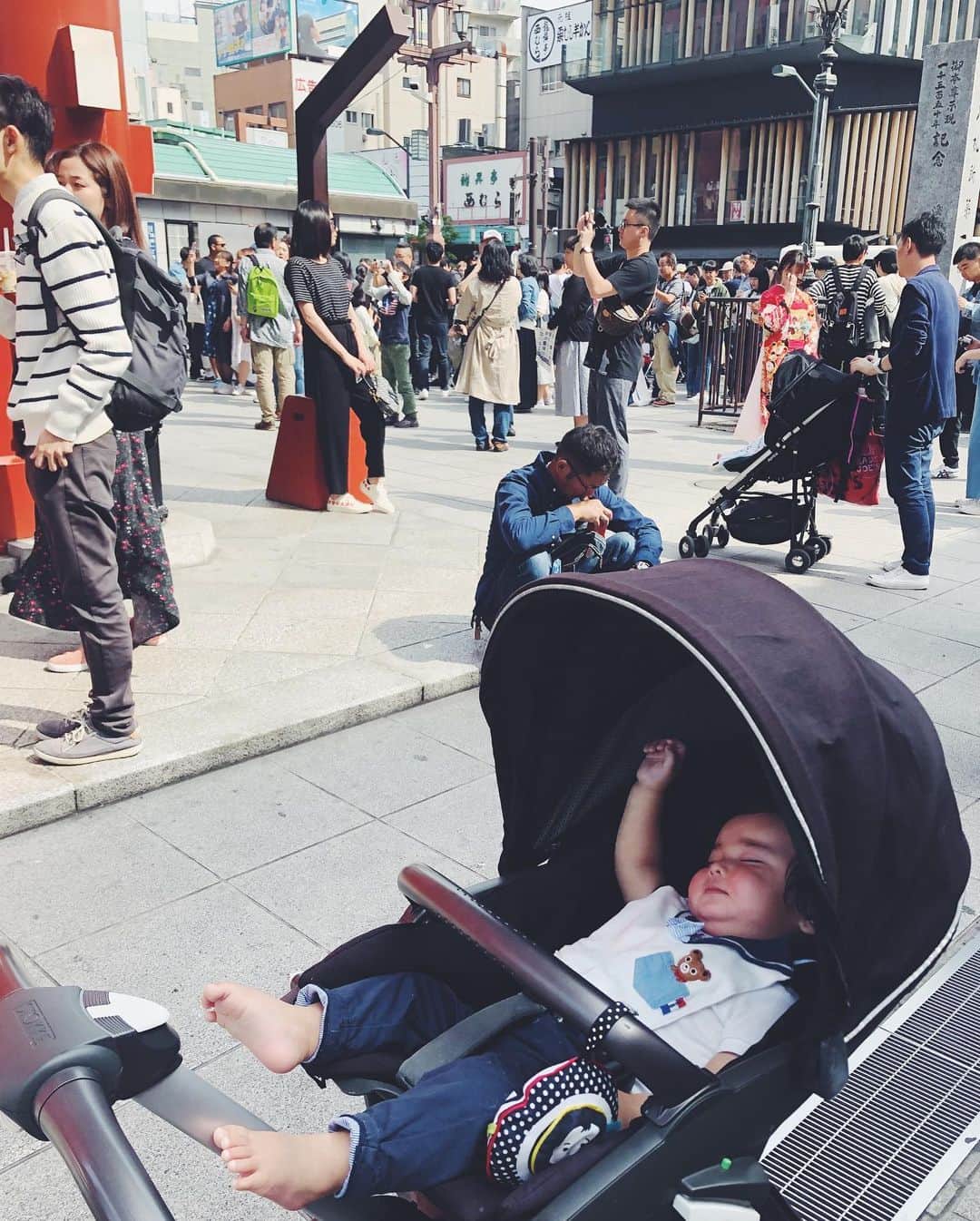 尾形沙耶香さんのインスタグラム写真 - (尾形沙耶香Instagram)「#gw2019  #asakusa 👘」5月14日 9時44分 - sayakaogata