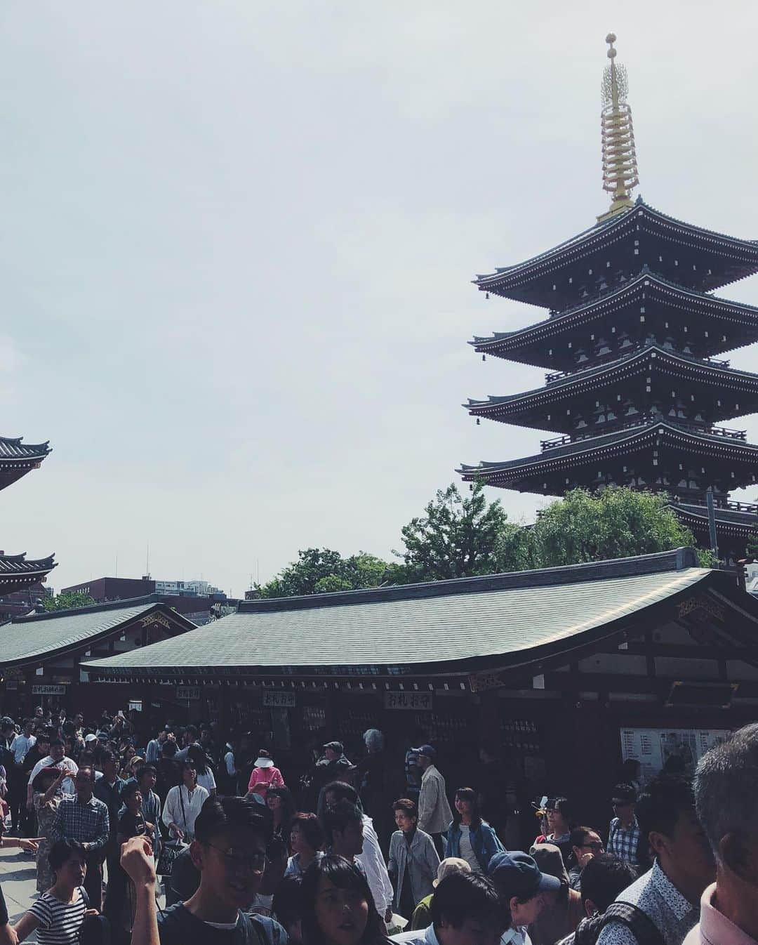 尾形沙耶香さんのインスタグラム写真 - (尾形沙耶香Instagram)「#gw2019  #asakusa 👘」5月14日 9時44分 - sayakaogata