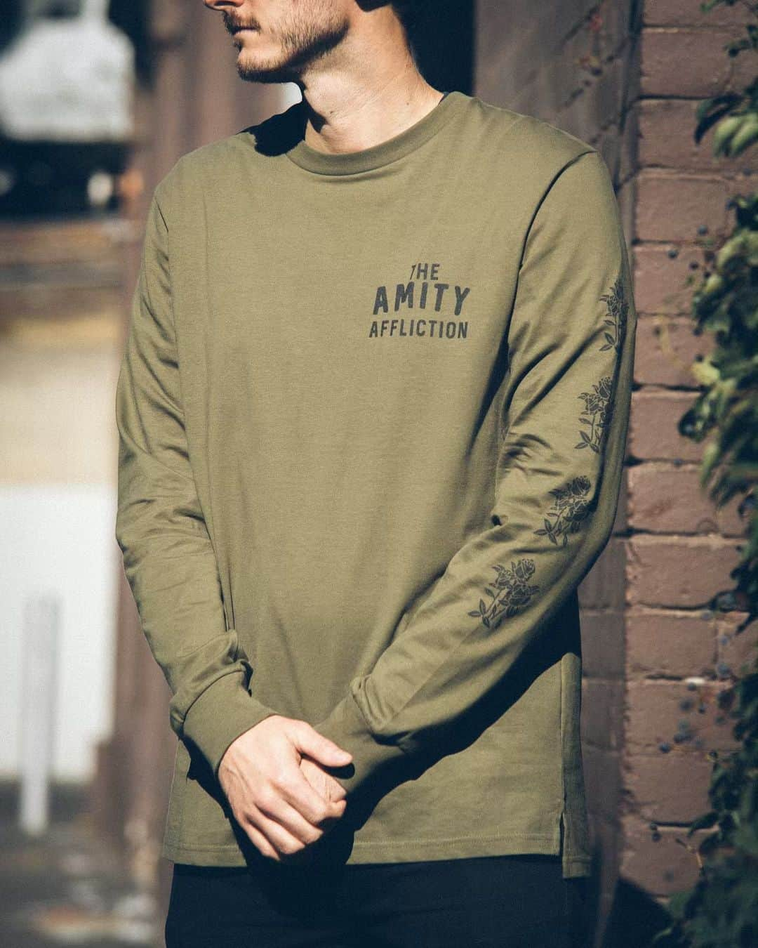 The Amity Afflictionさんのインスタグラム写真 - (The Amity AfflictionInstagram)「New long sleeves on line now for winter (In Australia) 24hundred.net」5月14日 10時21分 - theamityaffliction