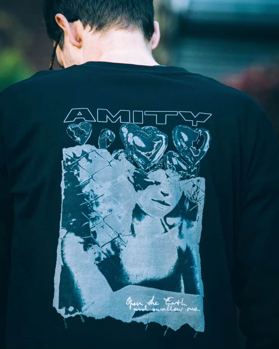 The Amity Afflictionさんのインスタグラム写真 - (The Amity AfflictionInstagram)「New long sleeves on line now for winter (In Australia) 24hundred.net」5月14日 10時21分 - theamityaffliction