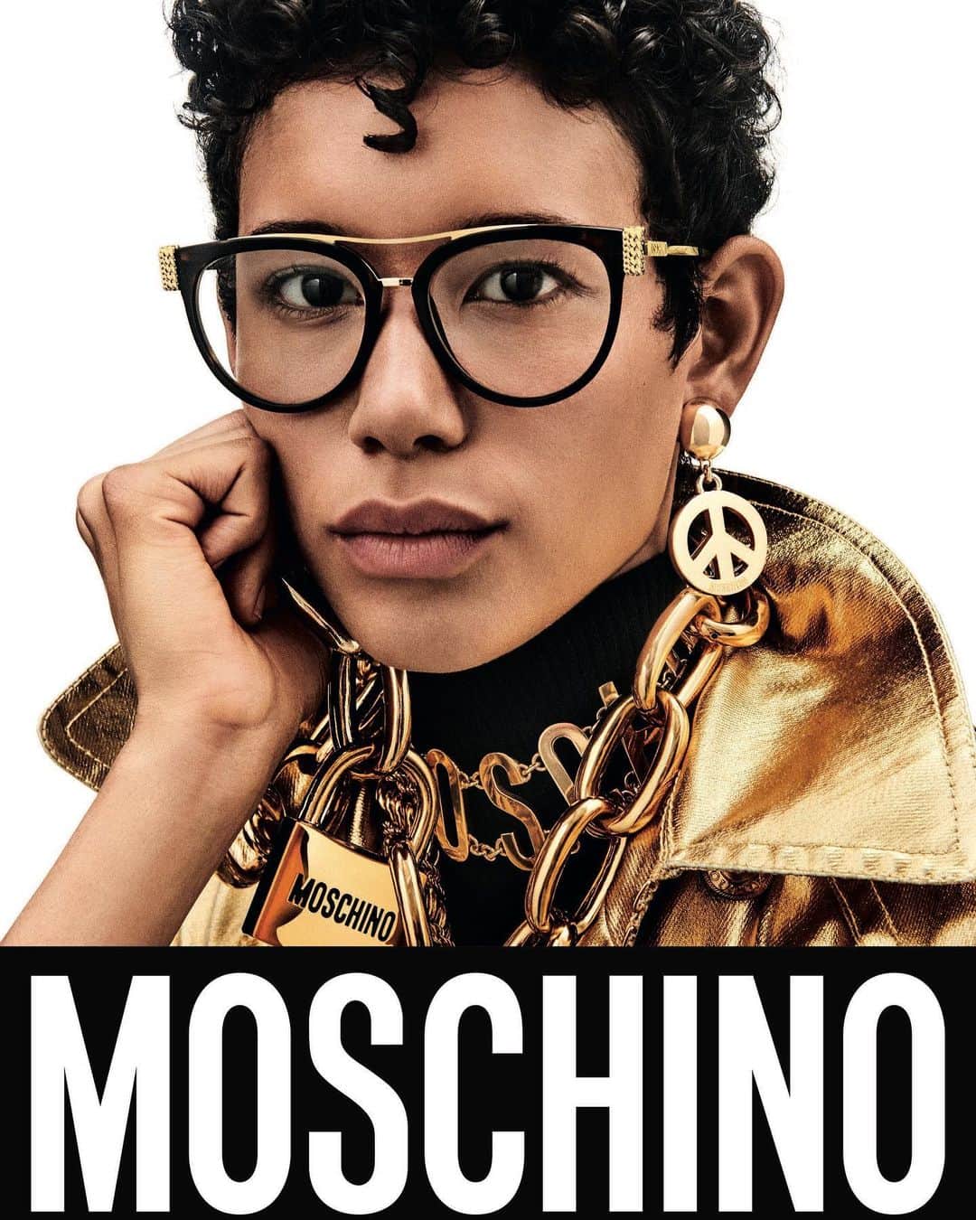 Moschinoさんのインスタグラム写真 - (MoschinoInstagram)「HAPPPPPPY BIRTHDAY @_dilone #dilone #moschino @itsjeremyscott」5月14日 10時21分 - moschino