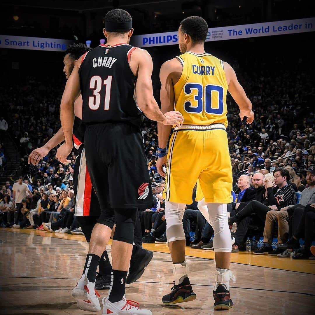 NBAさんのインスタグラム写真 - (NBAInstagram)「For the first time in @nbahistory, brothers will meet in the Conference Finals as @stephencurry30 & the @warriors face @sdotcurry & the @trailblazers!」5月14日 10時18分 - nba