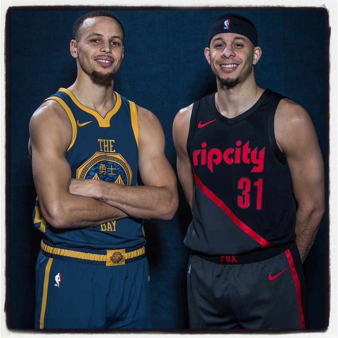 NBAさんのインスタグラム写真 - (NBAInstagram)「For the first time in @nbahistory, brothers will meet in the Conference Finals as @stephencurry30 & the @warriors face @sdotcurry & the @trailblazers!」5月14日 10時18分 - nba