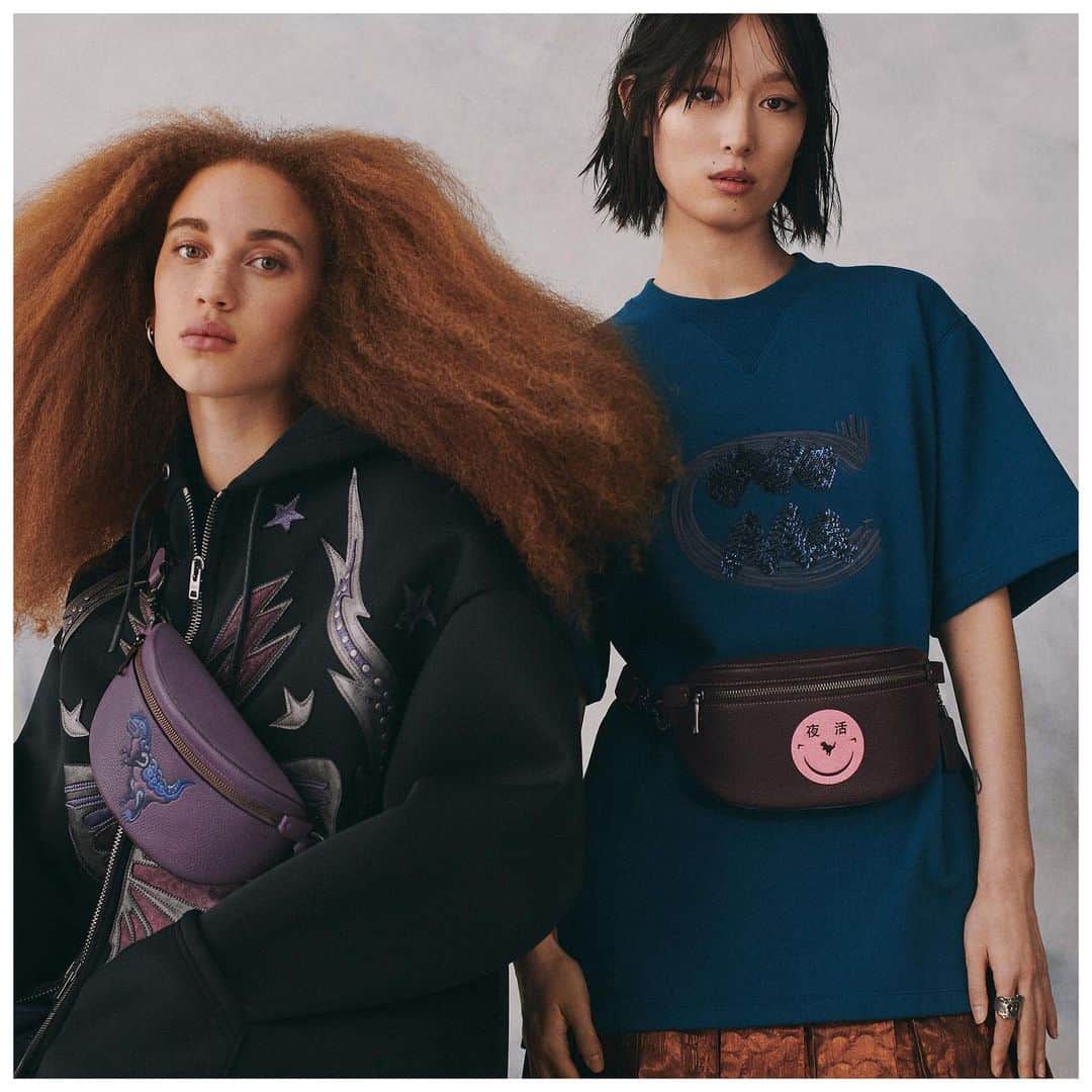 のインスタグラム：「Character Study. What happens when four China-based creatives have their way with Rexy? A collaboration unlike any other. Co-created with Guang Yu (@undesign), Zhu Jingyi (@zhujingyi1975), Sui Jinguao and @yetiout, the just-dropped #CoachShanghai collection is available now via link in bio. #RexyTheCoachDino #CoachNY」