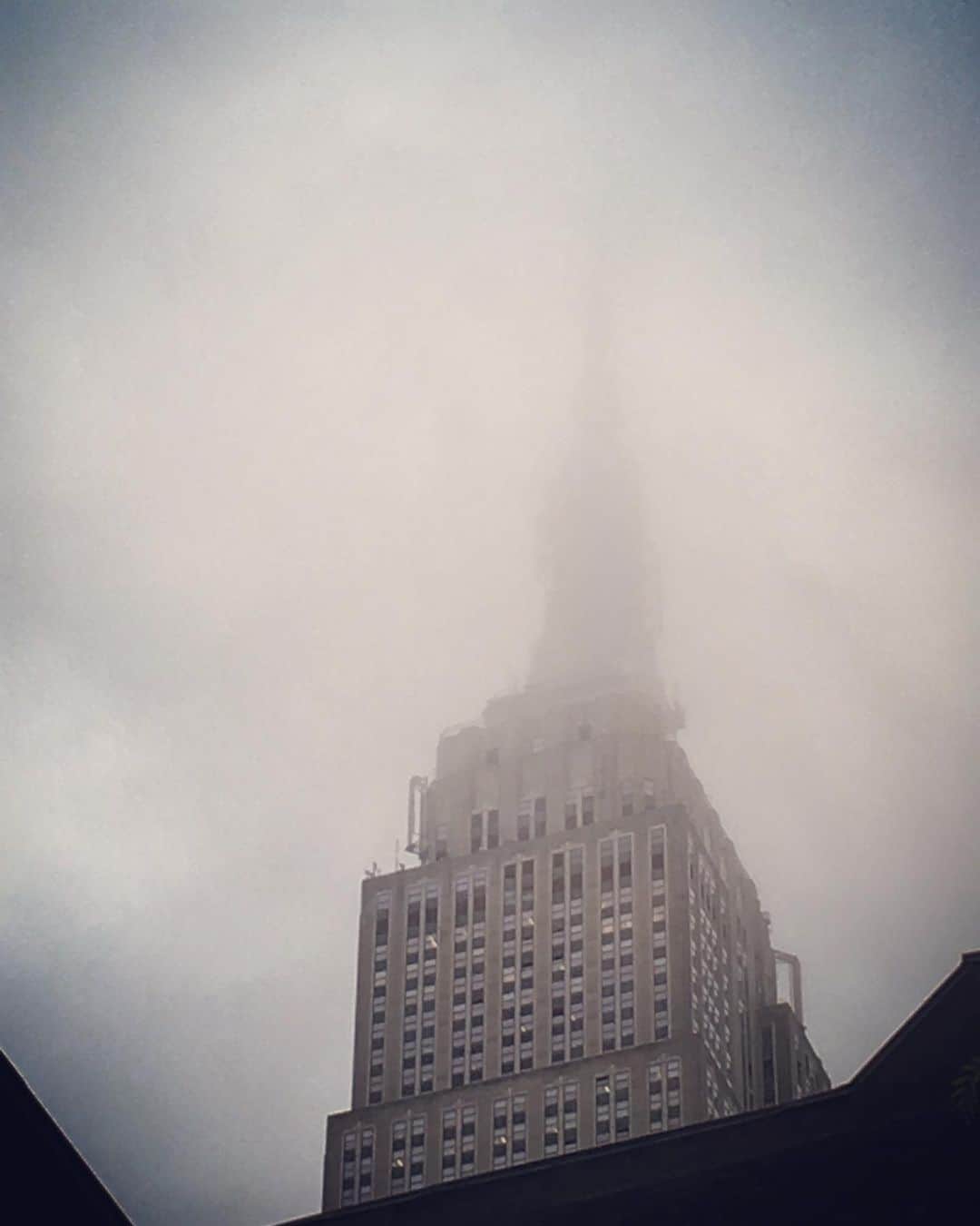 モービーさんのインスタグラム写真 - (モービーInstagram)「Why they’re called skyscrapers.」5月14日 11時03分 - moby