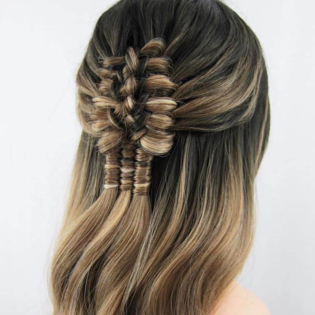 CosmoProf Beautyさんのインスタグラム写真 - (CosmoProf BeautyInstagram)「Our Braid #hairoftheday goes to @bridal_bynatalie for this double ladder braid into a 3-strand infinity --- 👇 Rules Below!👇 1️⃣Tag your photo #BraidHOTD #cosmoprofbeauty #licensedtocreate 2️⃣Post a photo of your hairstyle against an uncluttered background 3️⃣Mention any products used to color or style the hair --- #repost #bridal_bynatalie #braidedstyle #braidinspiration #braidsofIG」5月14日 11時48分 - cosmoprofbeauty