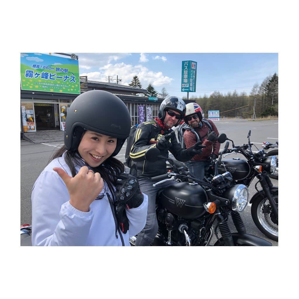 宇田恵菜さんのインスタグラム写真 - (宇田恵菜Instagram)「Kawasaki W800 street & cafe.x 長野県を走りまくってるよ💕  #motorbike #motorcycle #ridding #womanrider #rider #バイク #女性ライダー #バイカー #ソロツーリング #恵菜バイク #バイク女子 #バイク好き  #actresslife #女優 #地方ロケ #役者 #女性ライダー #バイク女子 #宇田恵菜 #W800 #kawasaki #kawasaki女子」5月14日 11時48分 - ena2727