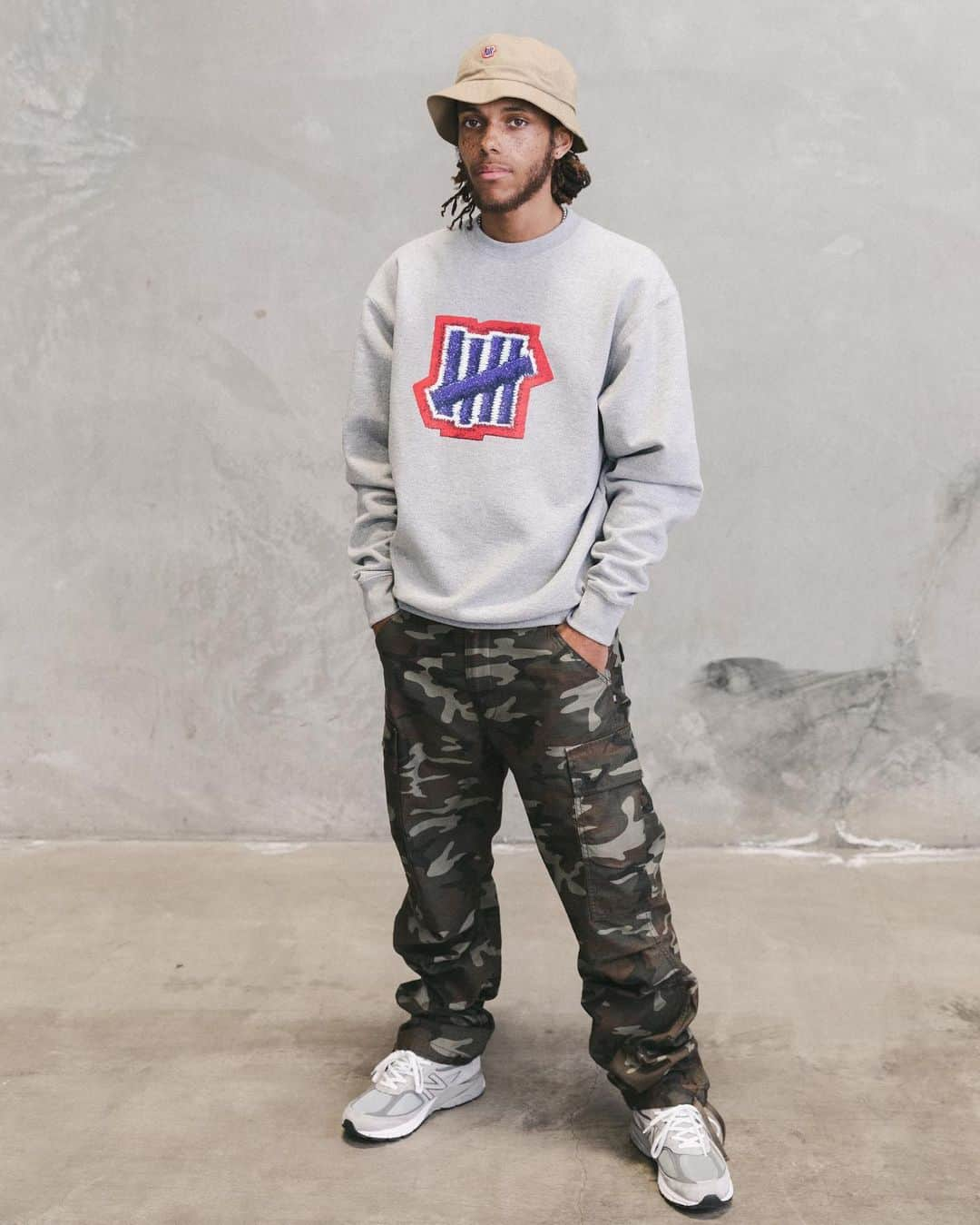 UNDFTDさんのインスタグラム写真 - (UNDFTDInstagram)「Our UNDEFEATED Stitch Crewneck is made of a 50-50 Cotton/Brush Back Fleece Blend featuring an oversized screen printed embroidered 5 Strike. // Available now exclusively at All Undefeated Chapter Stores and Undefeated.com」5月14日 14時12分 - undefeatedinc