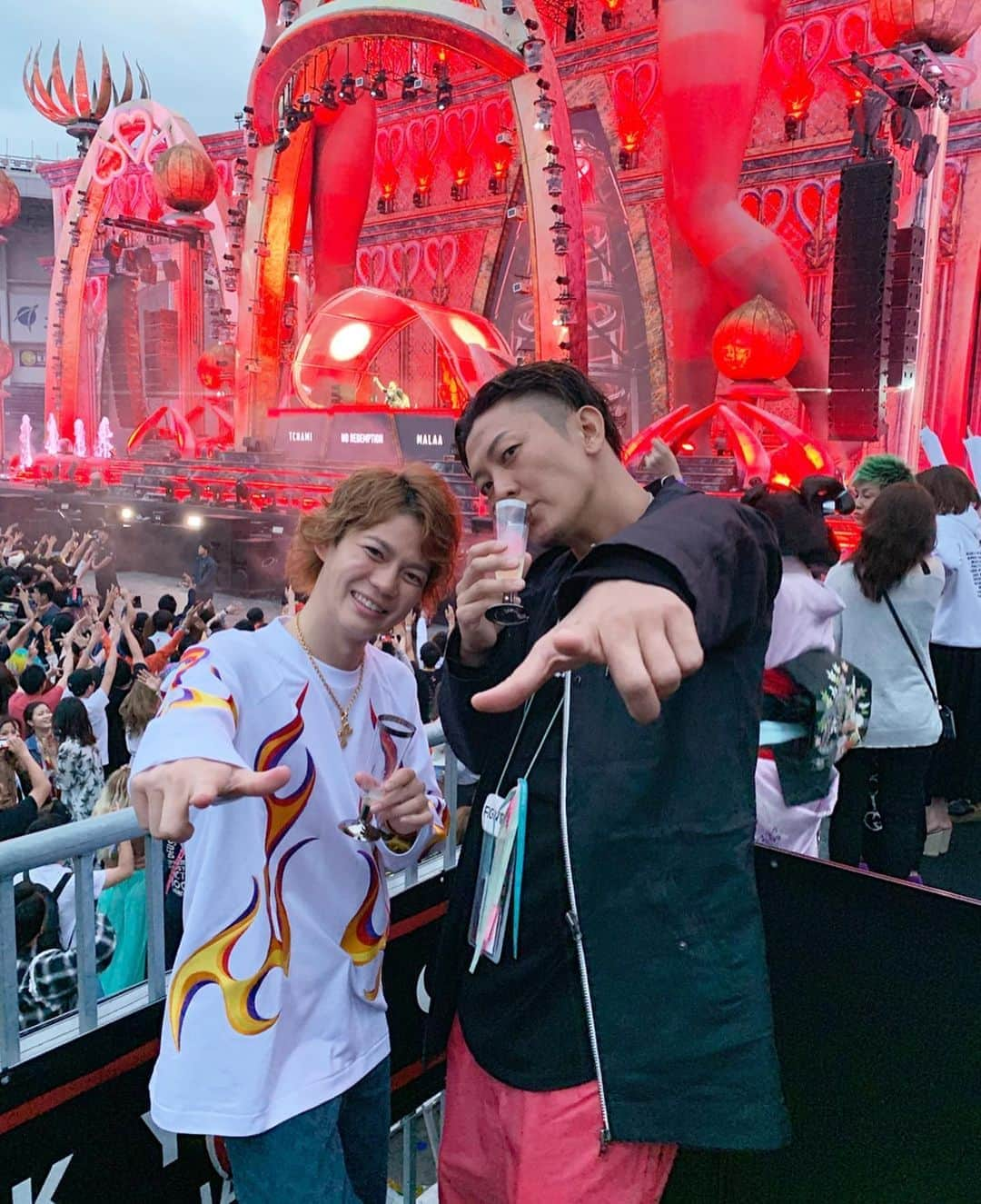 春木開さんのインスタグラム写真 - (春木開Instagram)「EDC🇯🇵の余韻🔥🔥🔥 次はウルトラ🇰🇷？🤔 #edc #edcjapan #edcjapan2019  #vvip #skydeck #ホリエモン」5月14日 14時39分 - haruki.kai