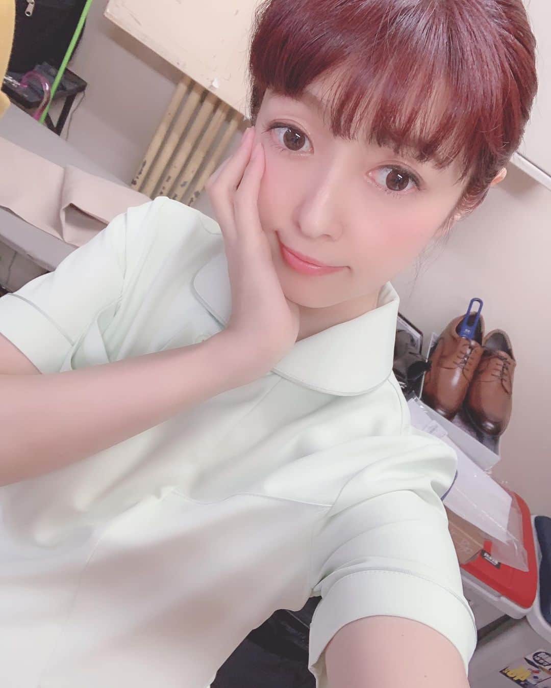 青木美沙子さんのインスタグラム写真 - (青木美沙子Instagram)「白衣はロリータと同じく着ると気持ちが引き締まります💉  #現役ナース #正看護師 #白衣 #ナース歴15年 #こうみえて割とベテラン」5月14日 14時56分 - misakoaoki