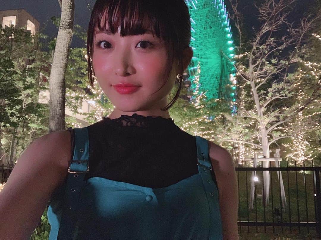 のインスタグラム：「昨日夕方からなんと、今日の未明3時まで😳撮影してきたよー🎥✨ 今回の撮影も歌ってみたなのだけど、 男の子と女の子と一人二役であの曲を撮ってきたの🥳🎉 なんのやつか、楽しみにしててっっ この動画もめちゃいいの出来そうだから😝💖🙌 最後のは撮影クルーを、こちらから撮った写真😛ちょっと面白い📸✨ カメラ撮ってくれたのは、 PEPESALEの時にドラム叩いてくれてた兄ぃ😳‼️と、 親友もっちゃん😝🎥📸☺️ わくわくわくわく🥳🎉💖 #歌ってみた #japanesegirl #movieshooting #pepesale」