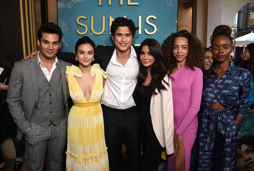 Warner Bros. Picturesさんのインスタグラム写真 - (Warner Bros. PicturesInstagram)「Making every moment count at #TheSunIsAlsoAStar World Premiere! Thanks to our families, friends, and fans for coming out in full force tonight...your love and support mean the world to us! ☀️⭐️」5月14日 15時31分 - wbpictures