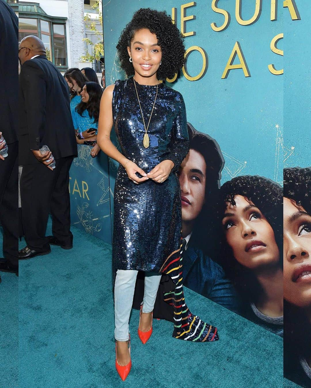 Just Jaredさんのインスタグラム写真 - (Just JaredInstagram)「@yarashahidi & @melton hit the blue carpet for the premiere of @thesunisalsoastar! Charles was also joined at the premiere by girlfriend @camimendes. Tap the link in bio for lots of photos! #YaraShahidi #CharlesMelton #CamilaMendes Photos: Getty」5月14日 15時32分 - justjared