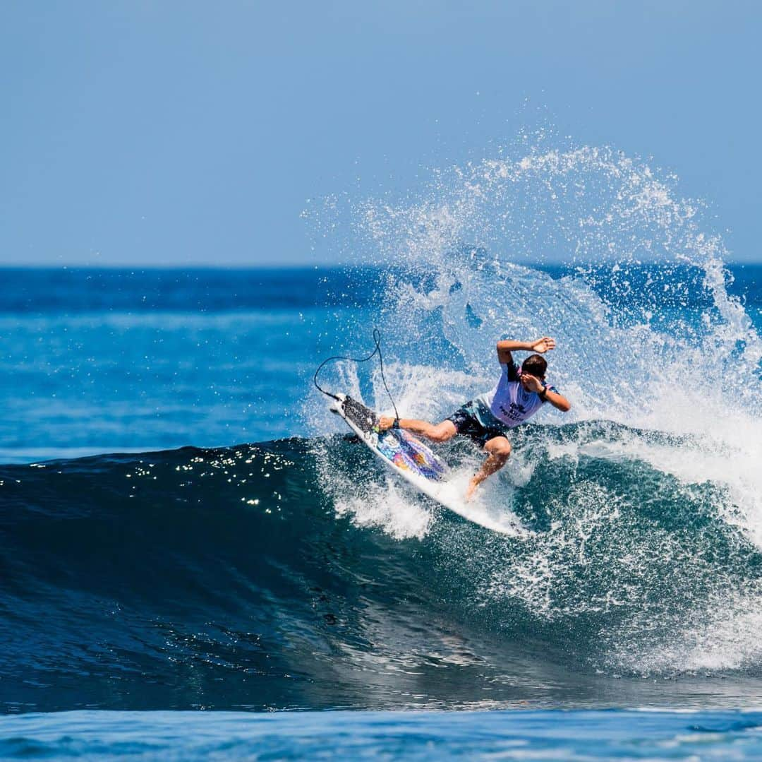 モンスターエナジーさんのインスタグラム写真 - (モンスターエナジーInstagram)「Check out some of the early action from #MonsterEnergy riders at the @wsl #CoronaBaliProtected #MonsterEnergy #Surf #Surfing」5月15日 2時00分 - monsterenergy