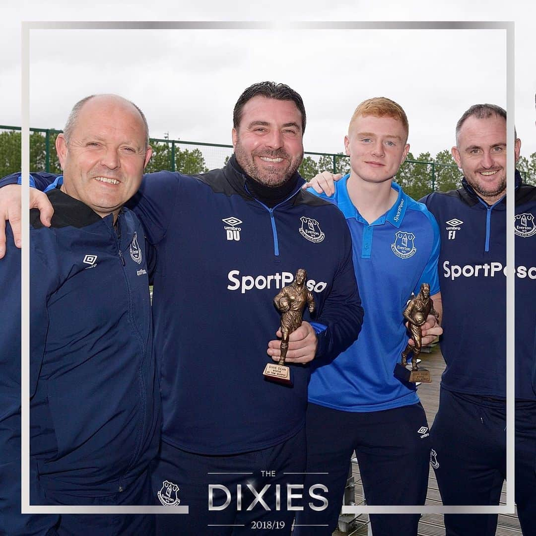 エヴァートンFCさんのインスタグラム写真 - (エヴァートンFCInstagram)「Dixies winners! Find out who won what in our End of Season Awards on YouTube or evertonfc.com. • • • #awards #playeroftheseason #goaloftheseason #everton #efc #premierleague #epl #pl #football」5月15日 2時03分 - everton