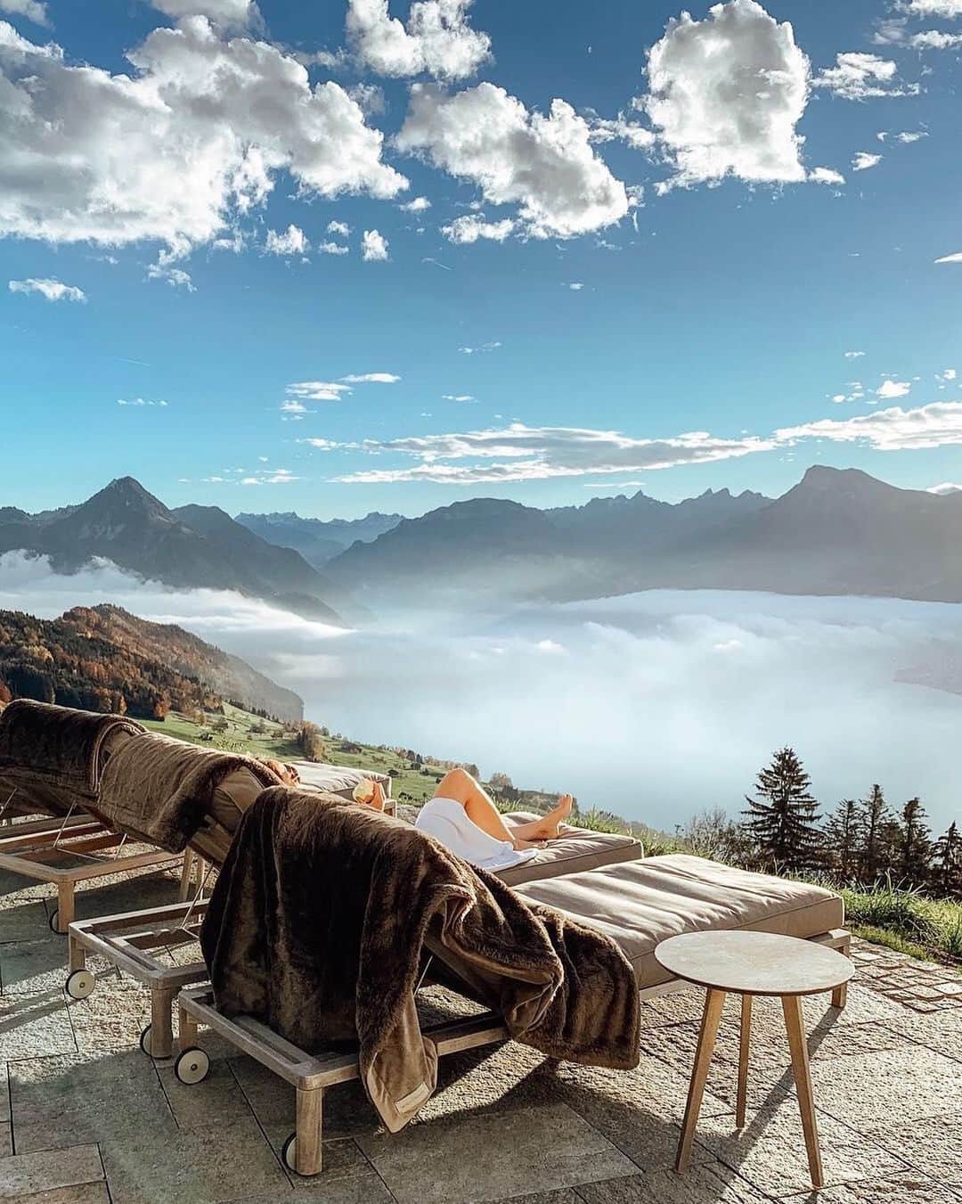 BEAUTIFUL HOTELSさんのインスタグラム写真 - (BEAUTIFUL HOTELSInstagram)「Happy Tuesday from Hotel Villa Honegg in Switzerland! Have you ever stayed at a hotel this high in the sky? Tell us where in the comments! (📷: @voyage_provocateur 📍: Hotel Villa Honegg, Switzerland)」5月15日 2時06分 - beautifulhotels
