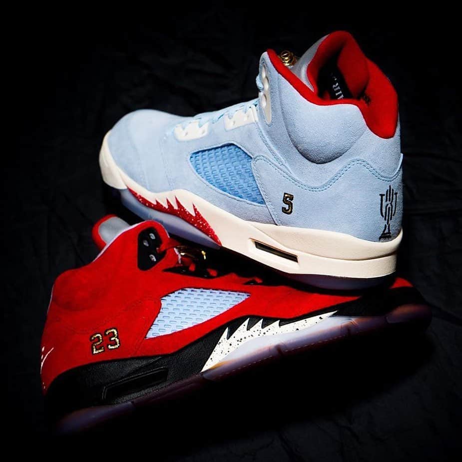 Sneaker News x Jordans Dailyさんのインスタグラム写真 - (Sneaker News x Jordans DailyInstagram)「The @trophyroomstore x Air Jordan 5 “Ice Blue” is dropping May 18th. Unfortunately, the red pair is F&F. Which is your favorite? #jordansdaily」5月15日 2時37分 - jordansdaily