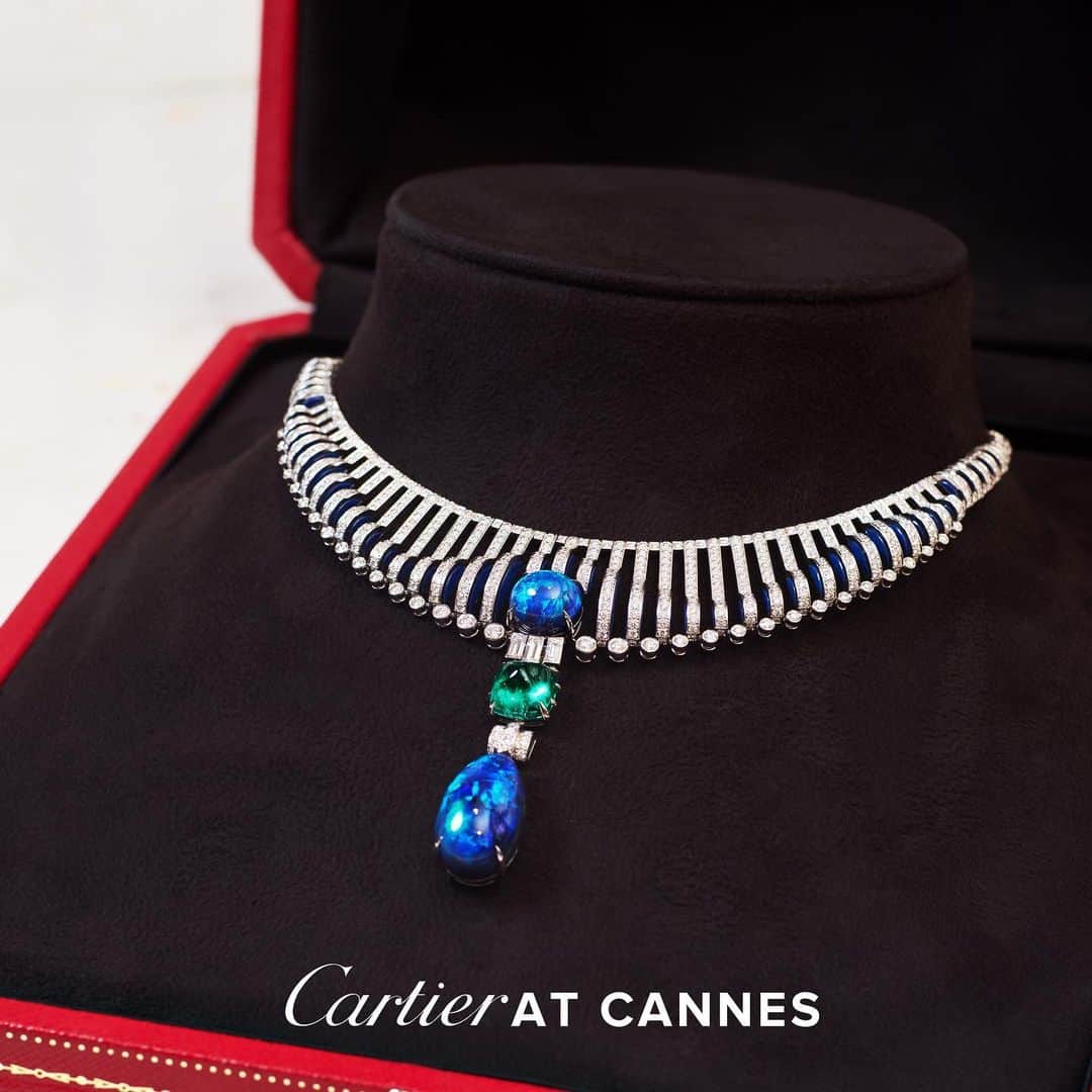 カルティエさんのインスタグラム写真 - (カルティエInstagram)「A closer look at the new #CartierHighJewelry collection. Debuting exclusively on the red carpet of the Cannes Film Festival opening ceremony tonight. #CartierMagnitude #cannes2019」5月15日 3時00分 - cartier