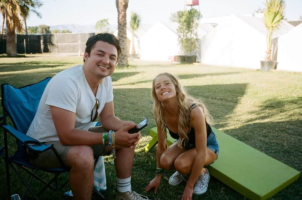 カシディ・エリン・ギフォードのインスタグラム：「Unclear as to how it’s been a month already since Coachella but nonetheless ready to send it back」